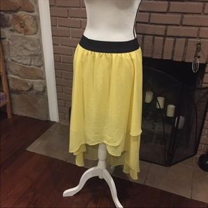 GUESS ❓ High low yellow Skirt